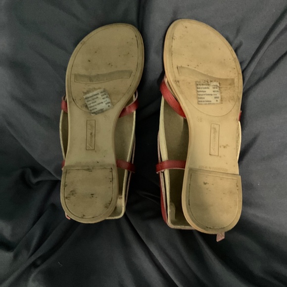 American Eagle sandals.  B66 - Picture 4 of 5